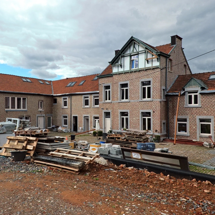 Chantier de rénovation et transformation d'une ferme à Pepinster