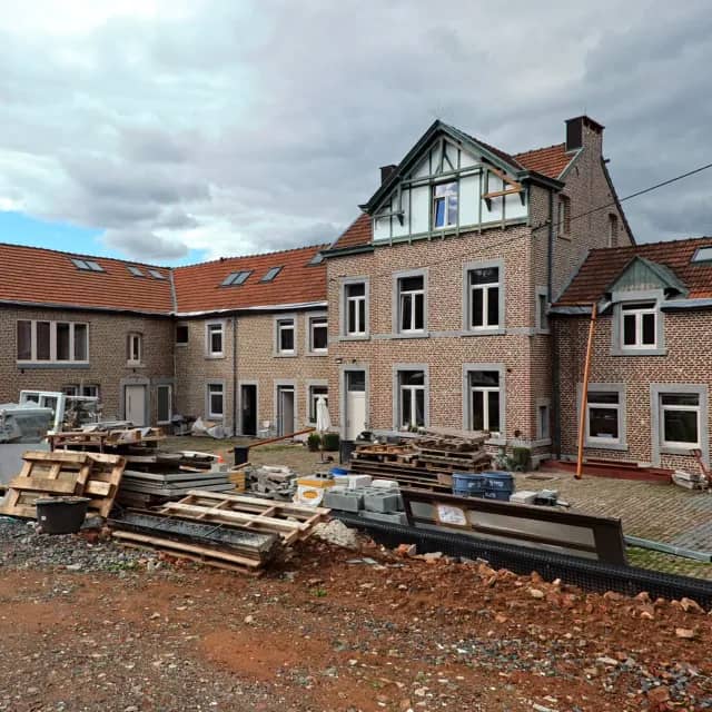 Chantier de rénovation et transformation d'une ferme à Pepinster